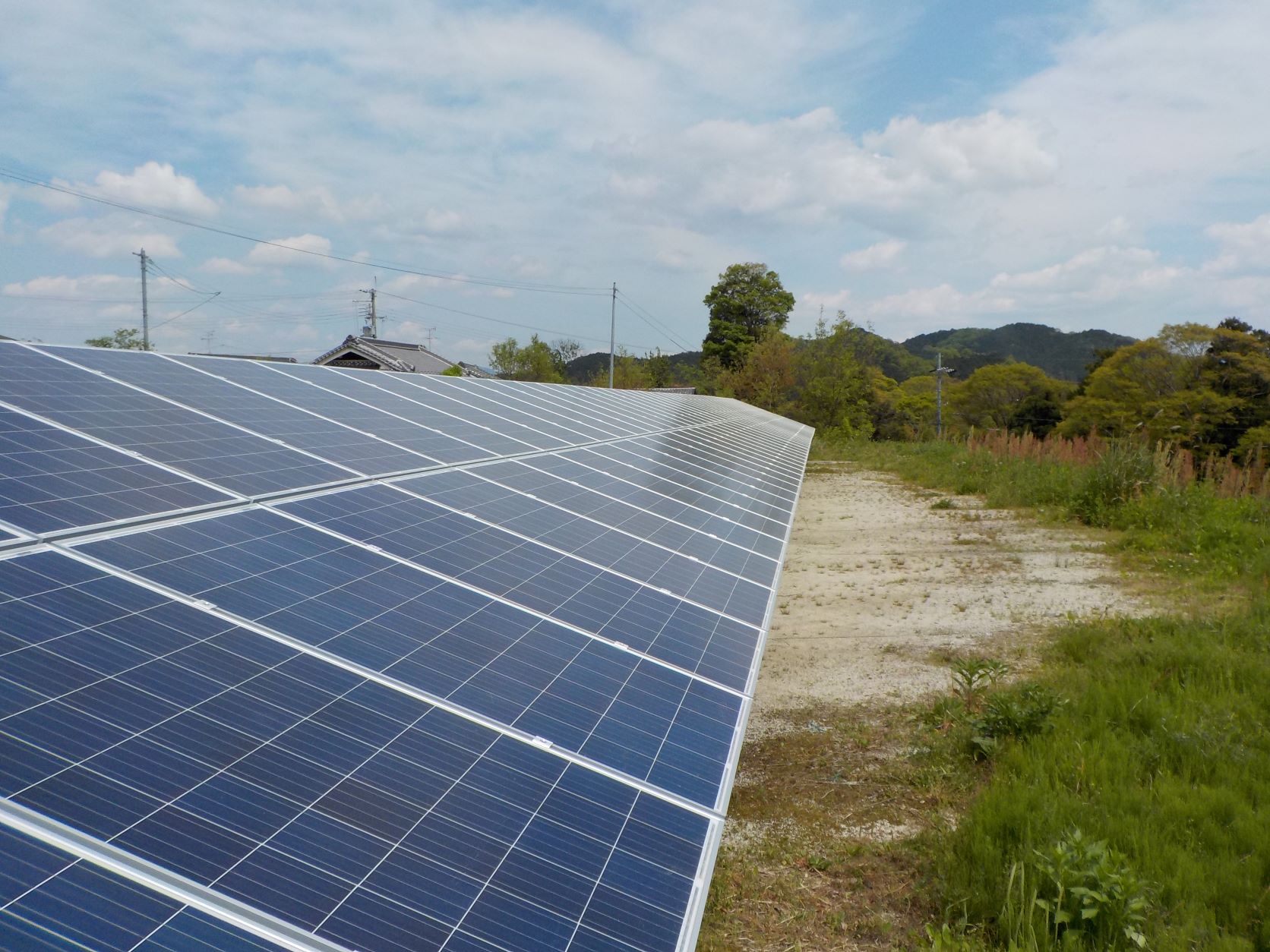 太陽光発電所（野建て）